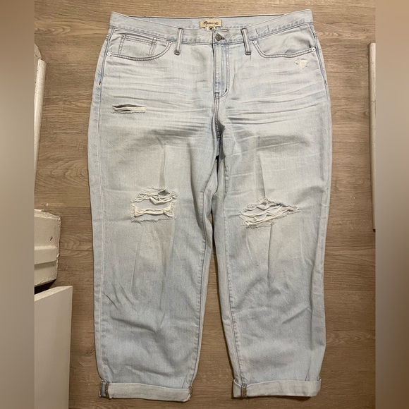 Madewell Slouchy Boyjeans, Light Wash, Ripped - 32 Petite - Picture 3 of 12